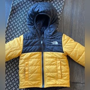 The North Face reversible Mount
Chimbo Jacket